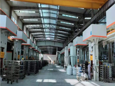 1000T電動螺旋壓磚機多少錢？我來告訴你